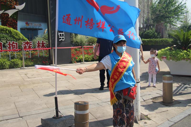 <strong>操骚逼我网站</strong>